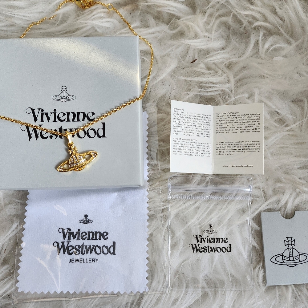 Vivienne Westwood Gold Necklace - Picture 5 of 7